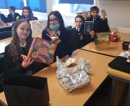 Secret Santa 7C 6